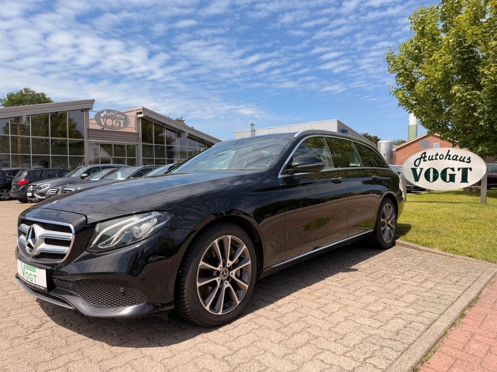 مرسدس بنز E 350 D T 4Matic آوانگارد V6 AHK/TEMP