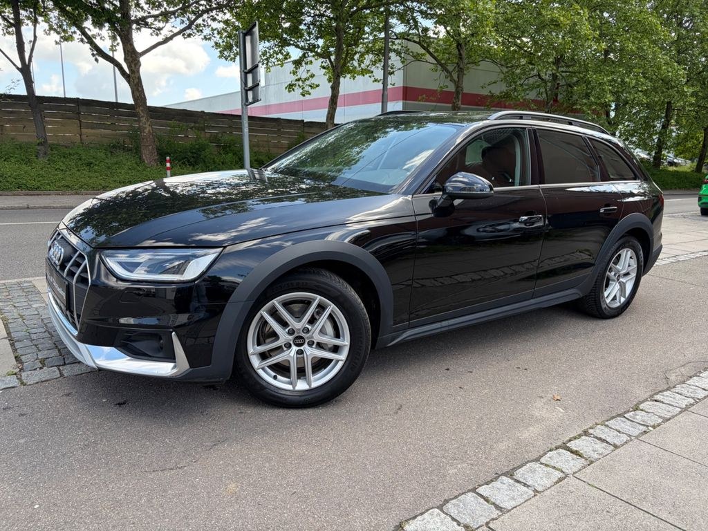 نمای دیگر آئودی A4 Allroad quattro 40 TDI/ASISS/پانوراما/I HAND