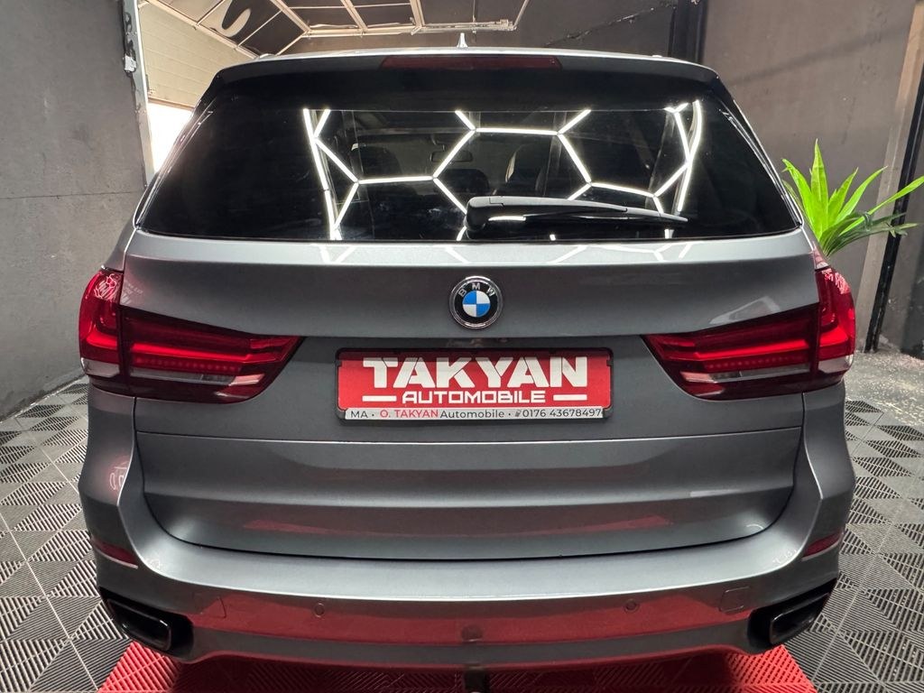 نمای دیگر بی ام و X5 M50d
