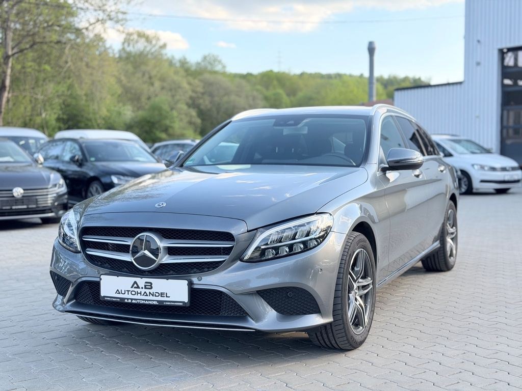 مرسدس بنز C تی-مدل C 200 T آوانگارد/LED/دوربین عقب/46.500km