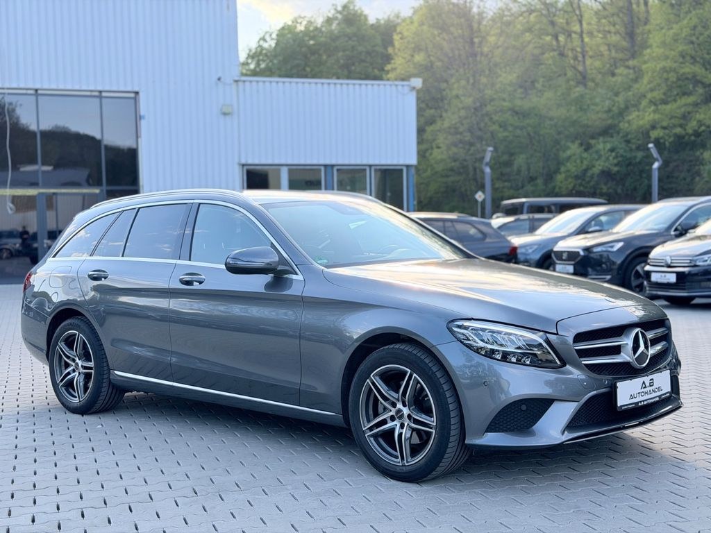 نمای دیگر مرسدس بنز C تی-مدل C 200 T آوانگارد/LED/دوربین عقب/46.500km