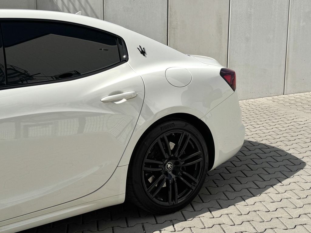 نمای دیگر Maserati Ghibli 3.0 V6 350HP Modena/CarPlay/H&K/SR+WR