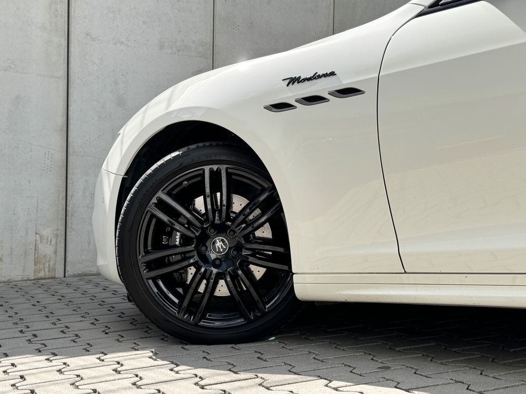 نمای دیگر Maserati Ghibli 3.0 V6 350HP Modena/CarPlay/H&K/SR+WR