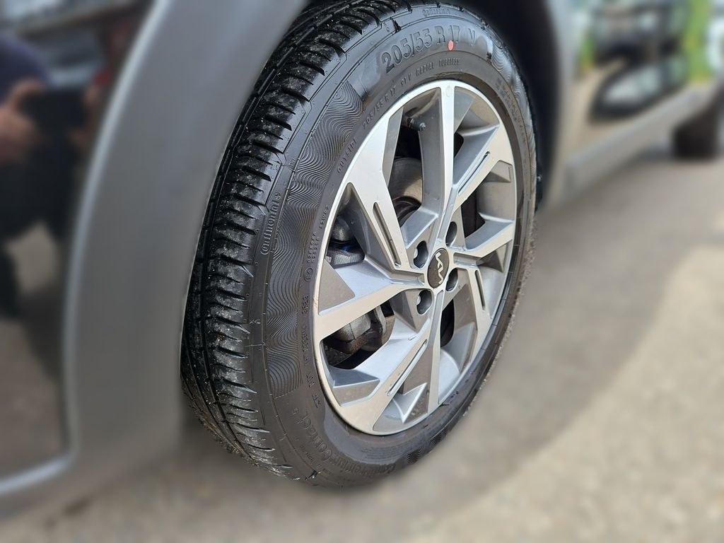 نمای دیگر کیا استونیک 1.0T 48V DCT GT لاین ناوی کامرا 17 اینچ