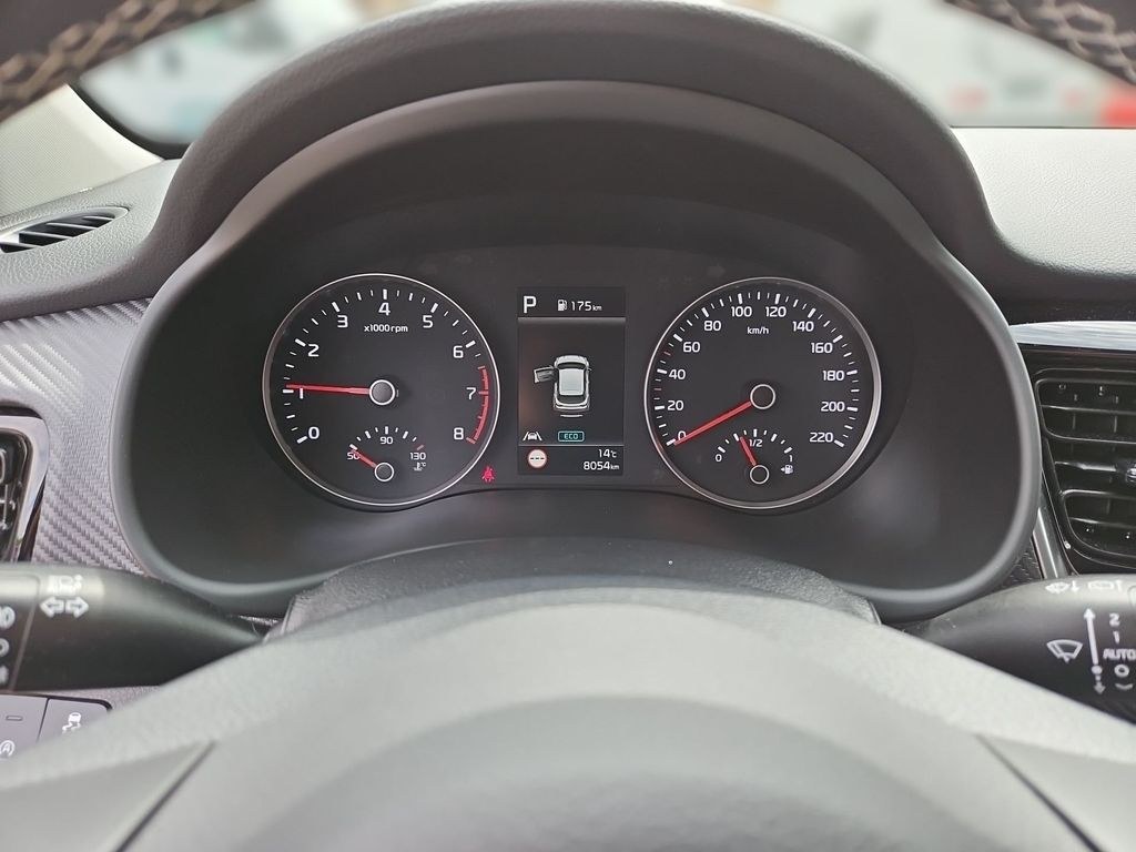 نمای دیگر کیا استونیک 1.0T 48V DCT GT لاین ناوی کامرا 17 اینچ