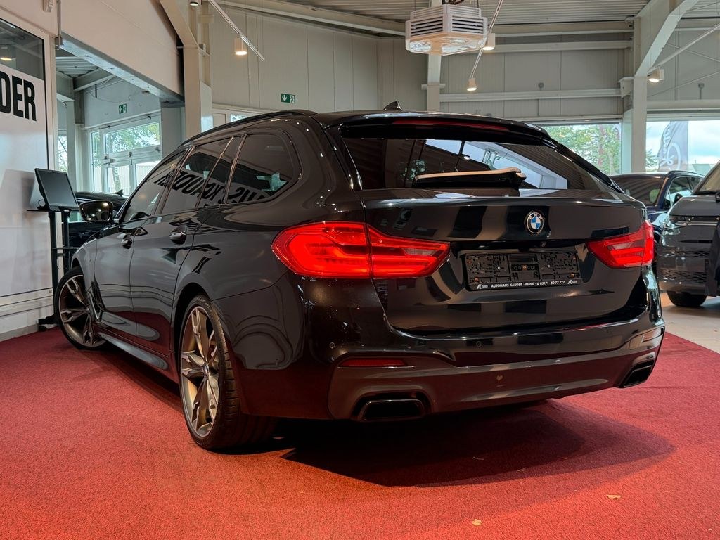 نمای دیگر بی ام و M550 d xDrive تورینگ *LED*ناوی*ویرچوال*کامرا*