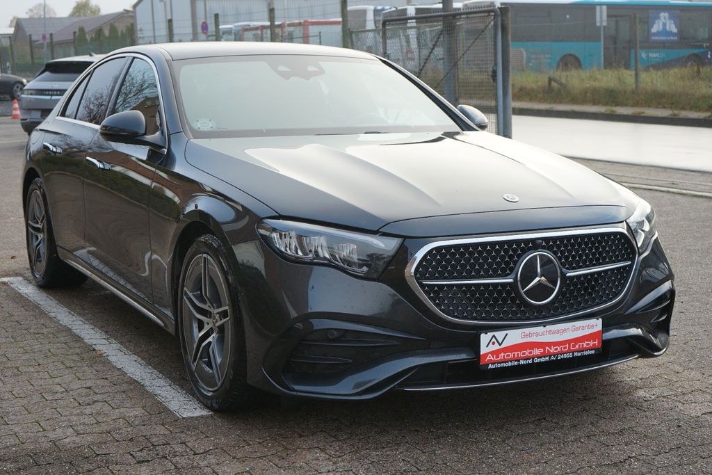 نمای دیگر مرسدس بنز E 220 d AMG لاین ادونسد*دوربین*بدون کلید