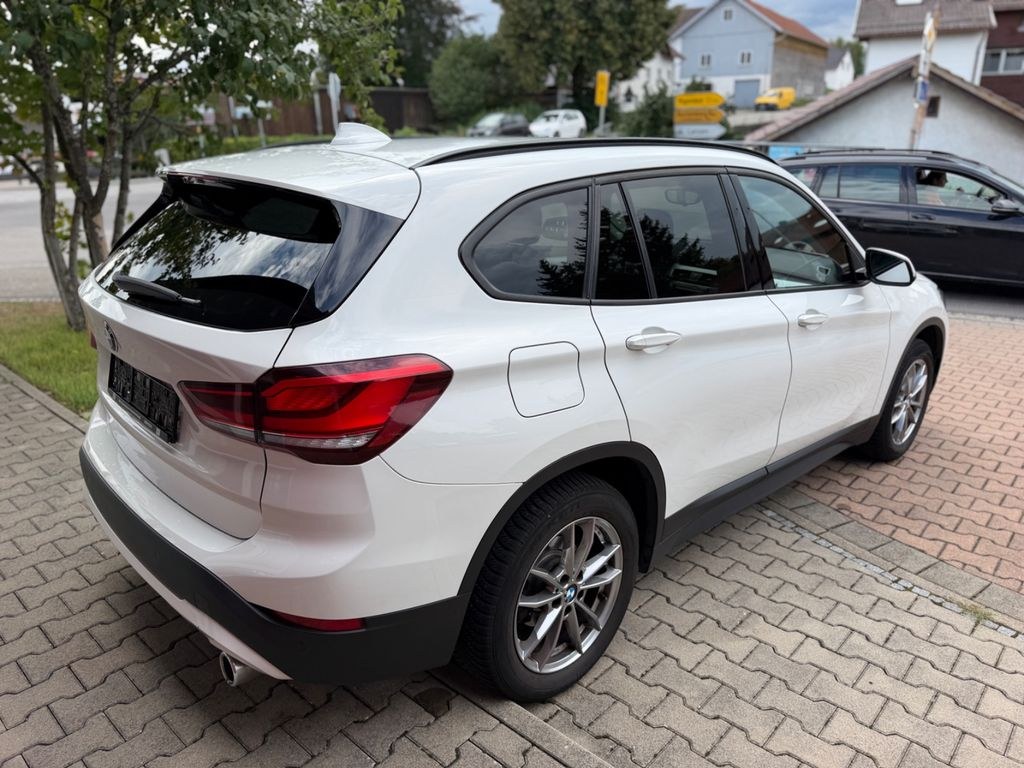 نمای دیگر بی ام و X1 xDrive18d اتوماتیک ادوانتیج LED*HUD*نویگیشن*ACC*1.H