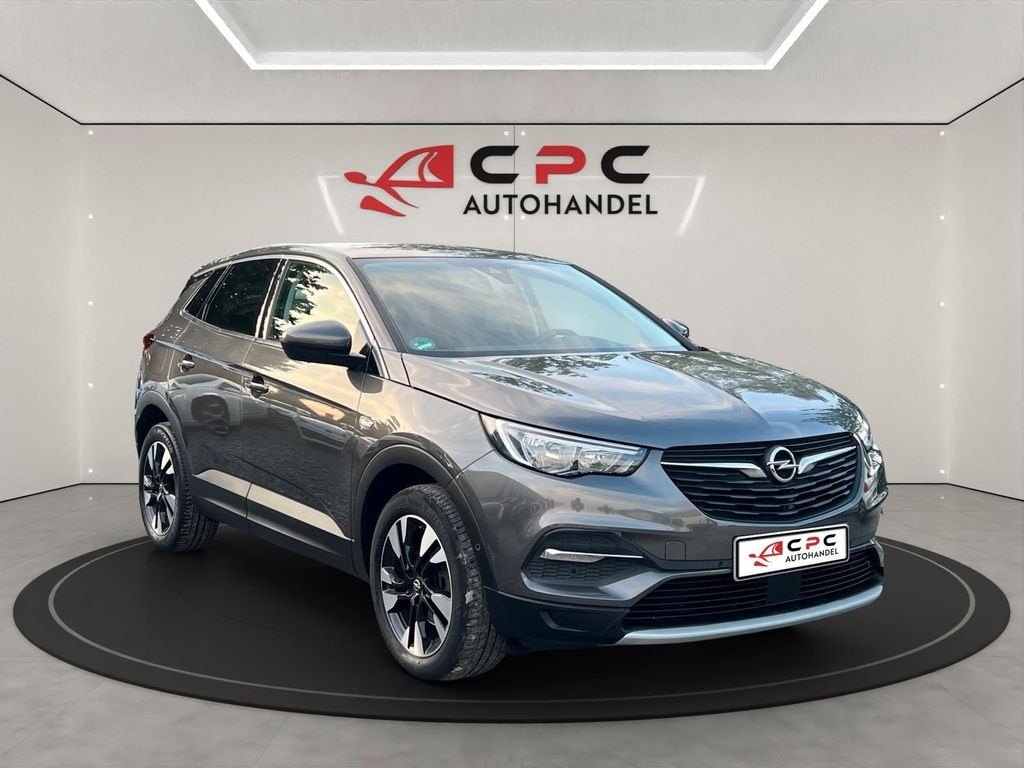 اوپل گرندلند (X)