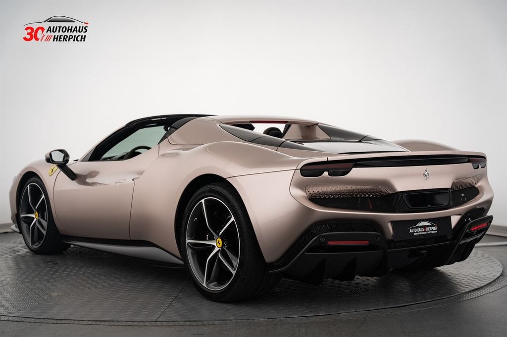 نمای دیگر Ferrari 296 GTS Lift Carbon SPECIAL COLOURS BRONZO SETA