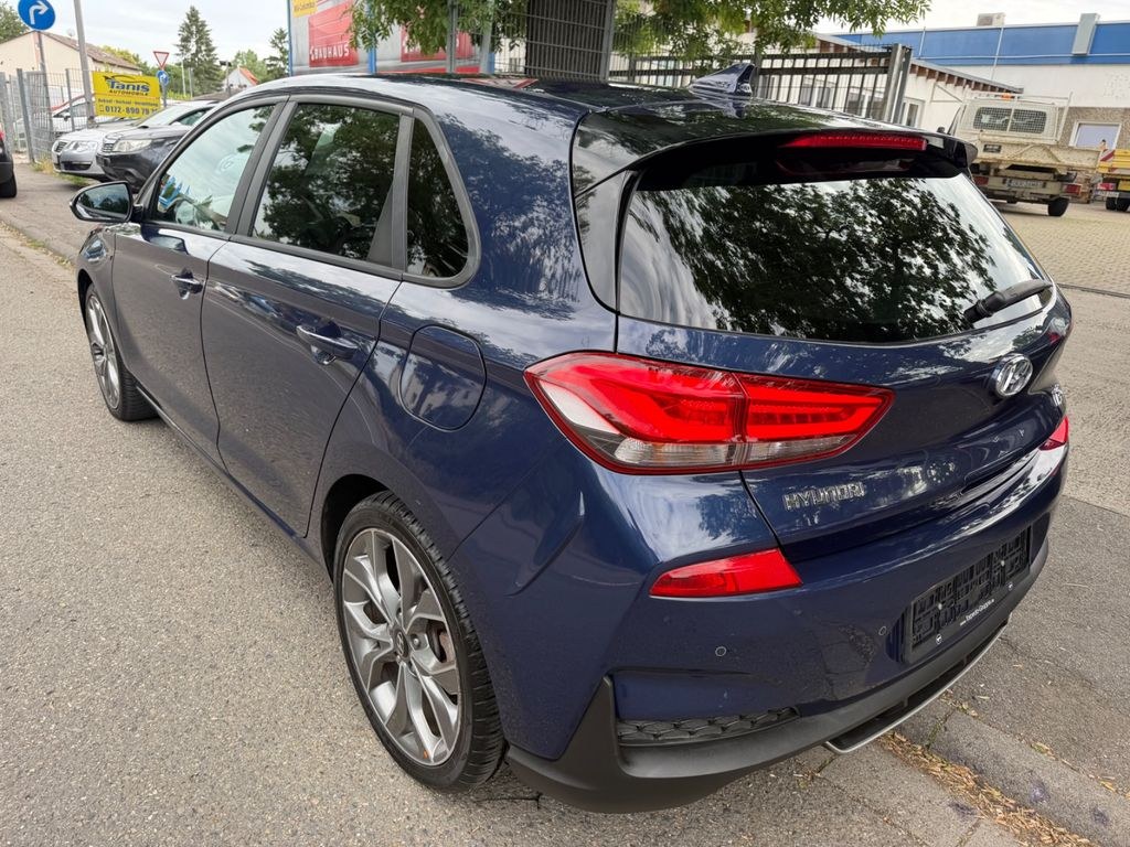 نمای دیگر هیوندای i30 1.4 T-GDI N Line DCT EURO 6 ناوبری دوربین