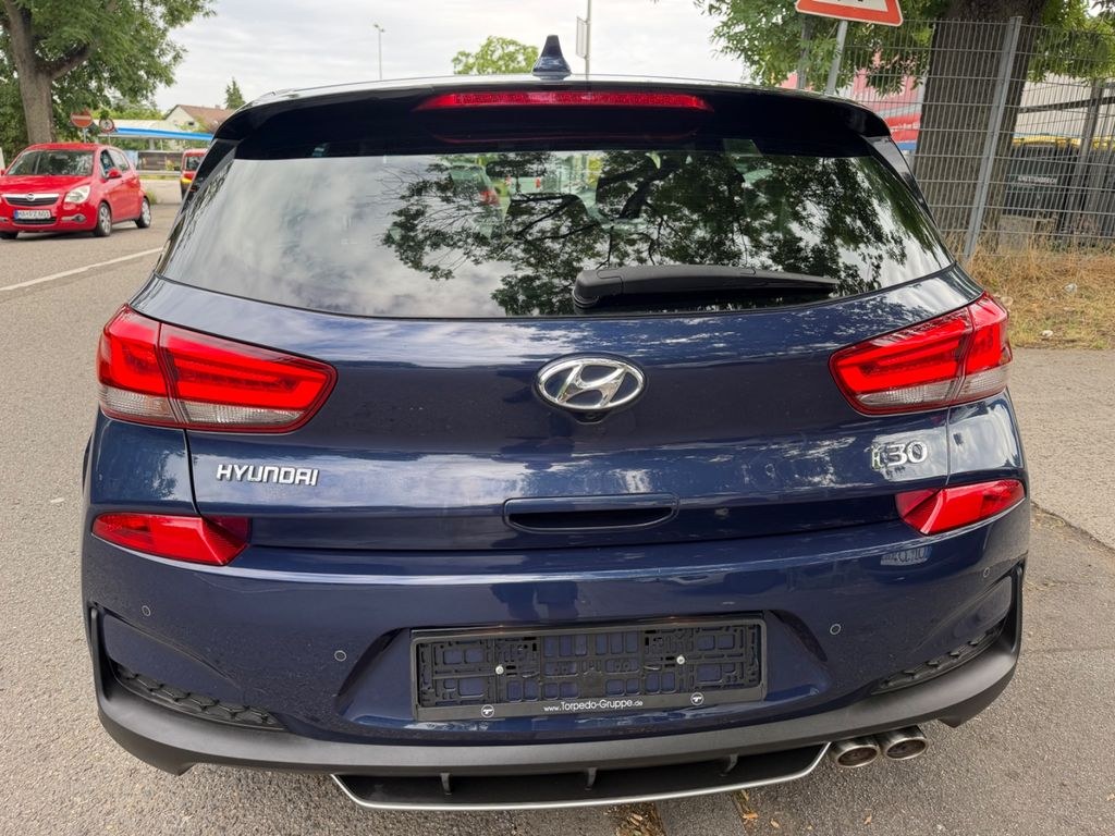نمای دیگر هیوندای i30 1.4 T-GDI N Line DCT EURO 6 ناوبری دوربین