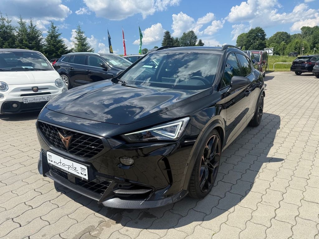 نمای دیگر Cupra Formentor VZ5 4Drive Pano APR KW