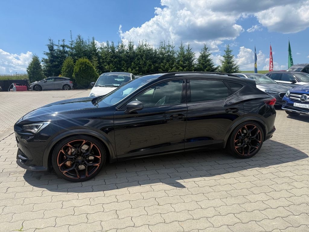 نمای دیگر Cupra Formentor VZ5 4Drive Pano APR KW