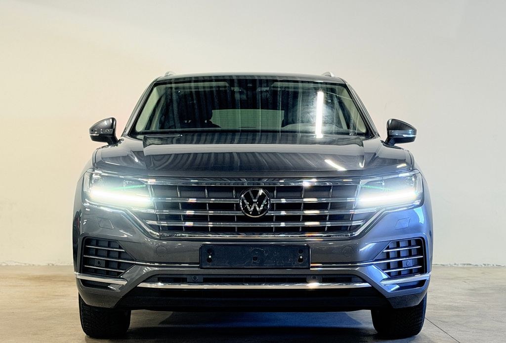 نمای دیگر فولکس واگن Touareg Atmosphere 4Motion