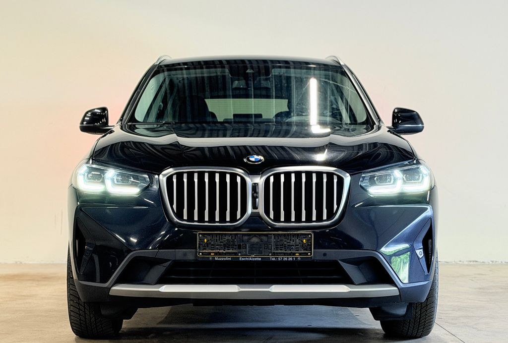 نمای دیگر بی ام و X3 xDrive 20 d فیس لیفت