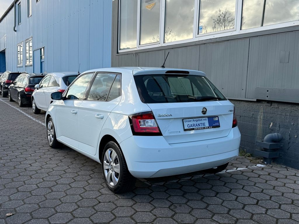 نمای دیگر اشکودا فابیا 1.0l MPI 44kW کول ادیشن