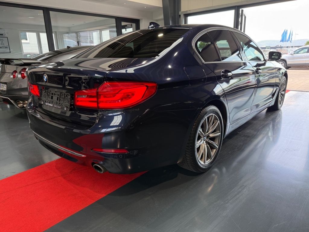 نمای دیگر بی ام و 530 i xD لوکس لاین 2HD/Memory/HuD/Massage/TOP