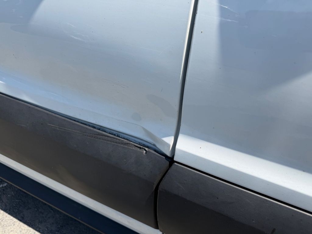 نمای دیگر فورد ترانزیت کاستن 350 L2