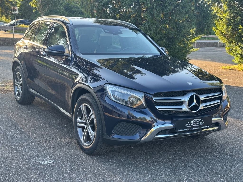 مرسدس بنز GLC 350 d 4Matic *اتوماتیک، پکیج آفرود، HUD*