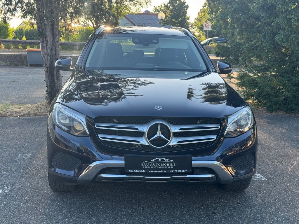 نمای دیگر مرسدس بنز GLC 350 d 4Matic *اتوماتیک، پکیج آفرود، HUD*