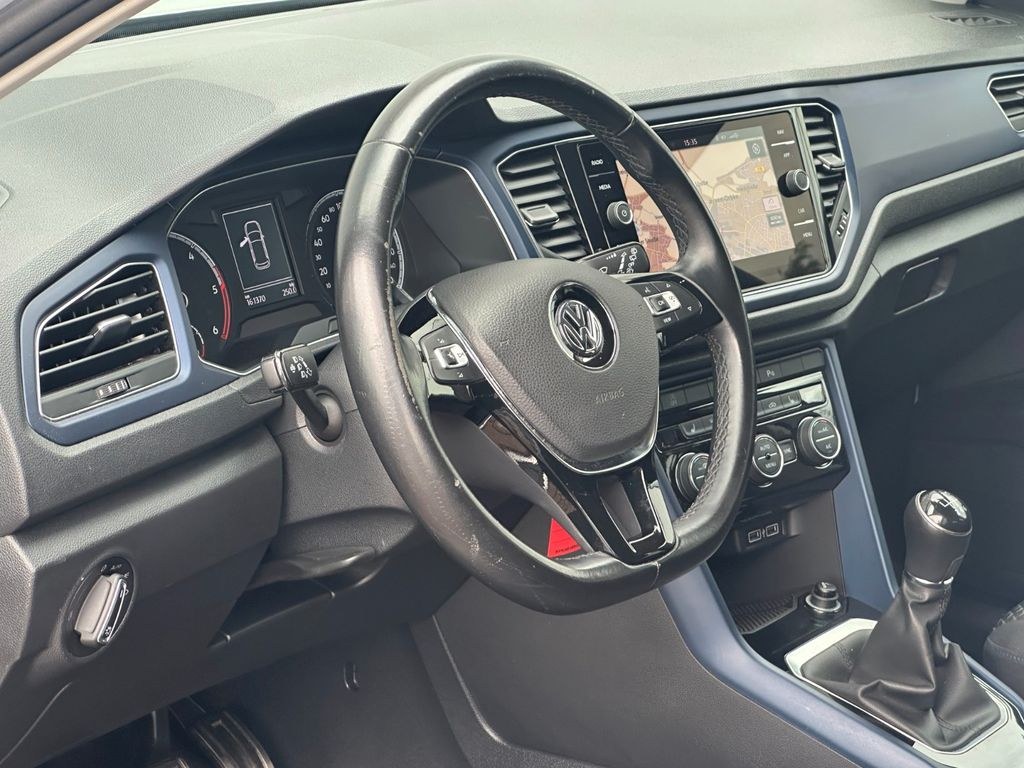 نمای دیگر فولکس واگن تی-راک 1.6 TDI یونایتد ناوی بخاری کمکی AHK APPC. ALU