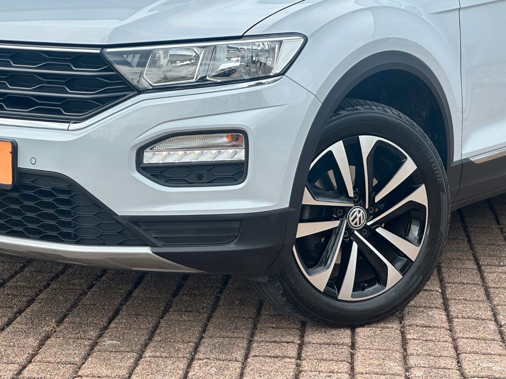 نمای دیگر فولکس واگن تی-راک 1.6 TDI یونایتد ناوی بخاری کمکی AHK APPC. ALU