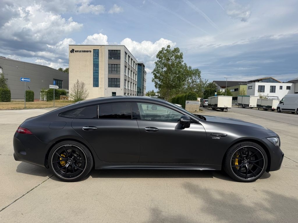 نمای دیگر مرسدس بنز AMG GT 53 4Matic+ نایت-بورمیستر-V8-استایلینگ-پک