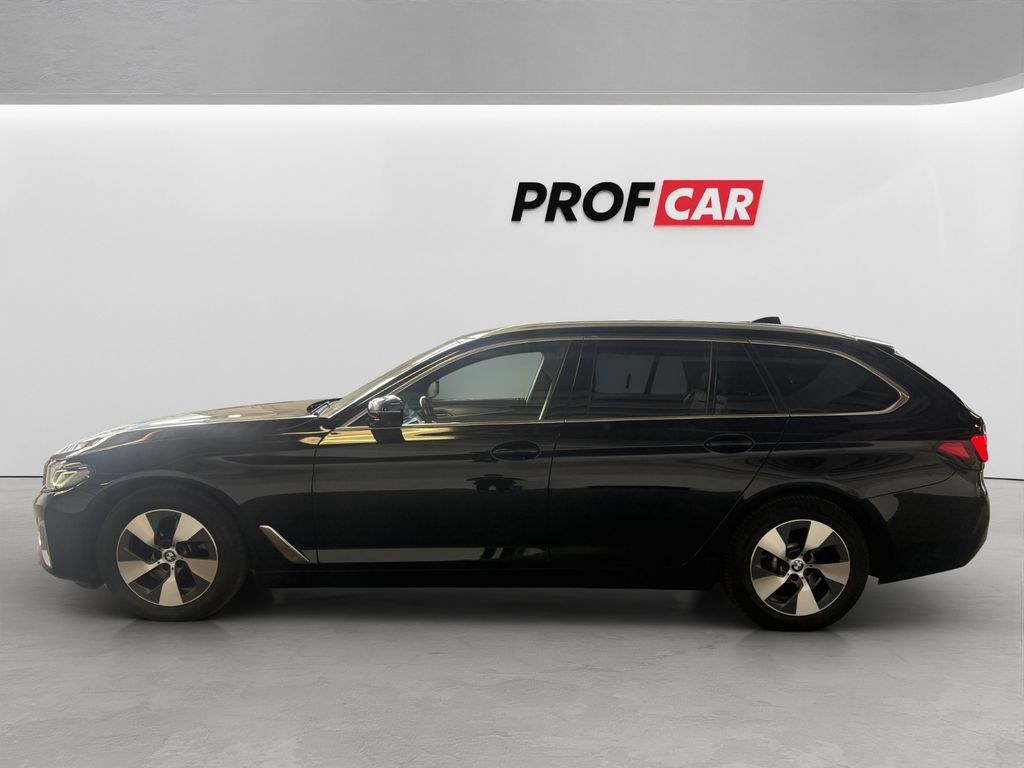 نمای دیگر بی ام و 520d xDrive لاکچری لاین LASER-ACC-360°-AHK-ناپا