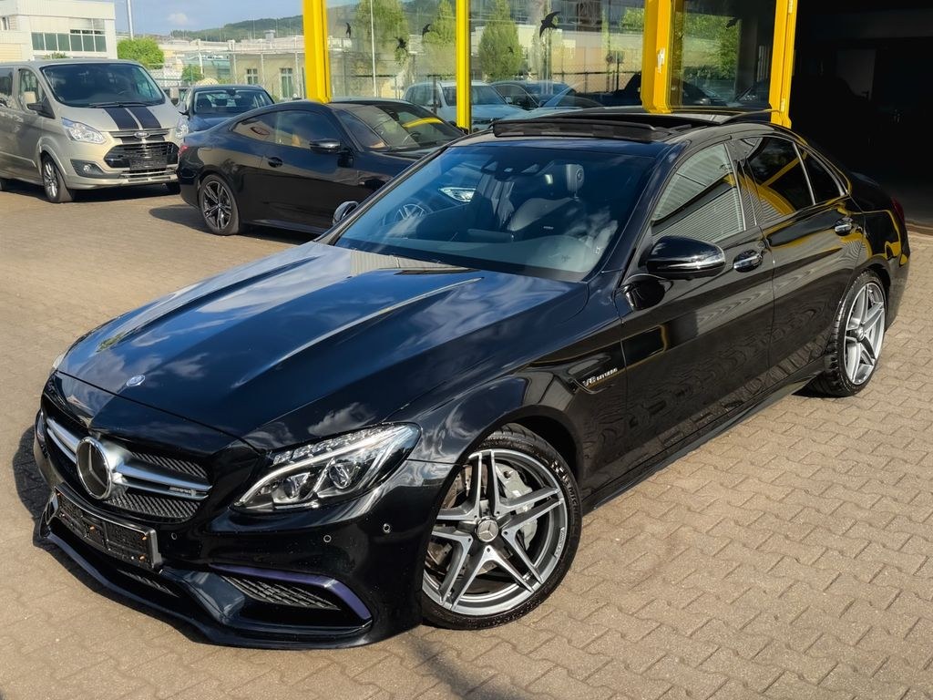 مرسدس بنز C 63 AMG/PANO/DISTR/BURMESTER/360°/NIGHTPAKET/