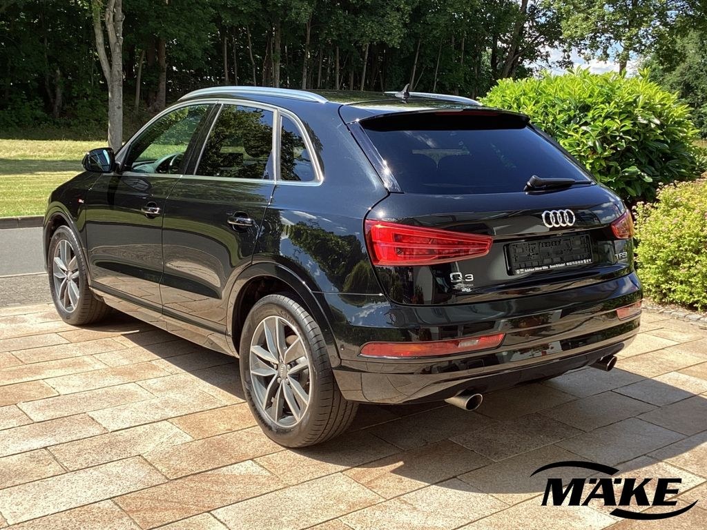 نمای دیگر آئودی Q3 اسپرت 2.0 TFSI کواترو اس‌ترونیک LED بوز دوربین دنده عقب