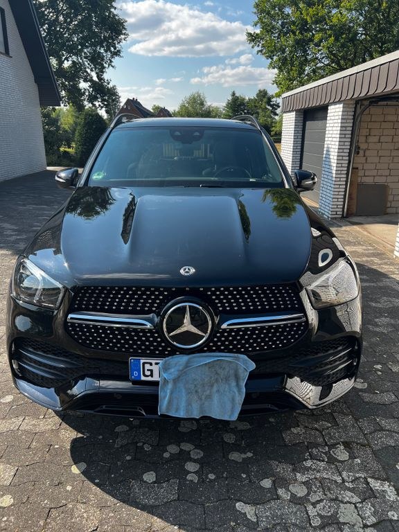 نمای دیگر مرسدس بنز GLE 450 4MATIC -