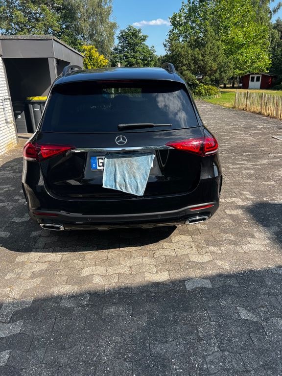 نمای دیگر مرسدس بنز GLE 450 4MATIC -