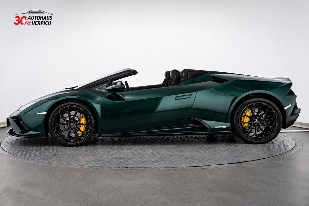 نمای دیگر Lamborghini Huracán EVO RWD Spyder Verde Hydra Lift Sensonum