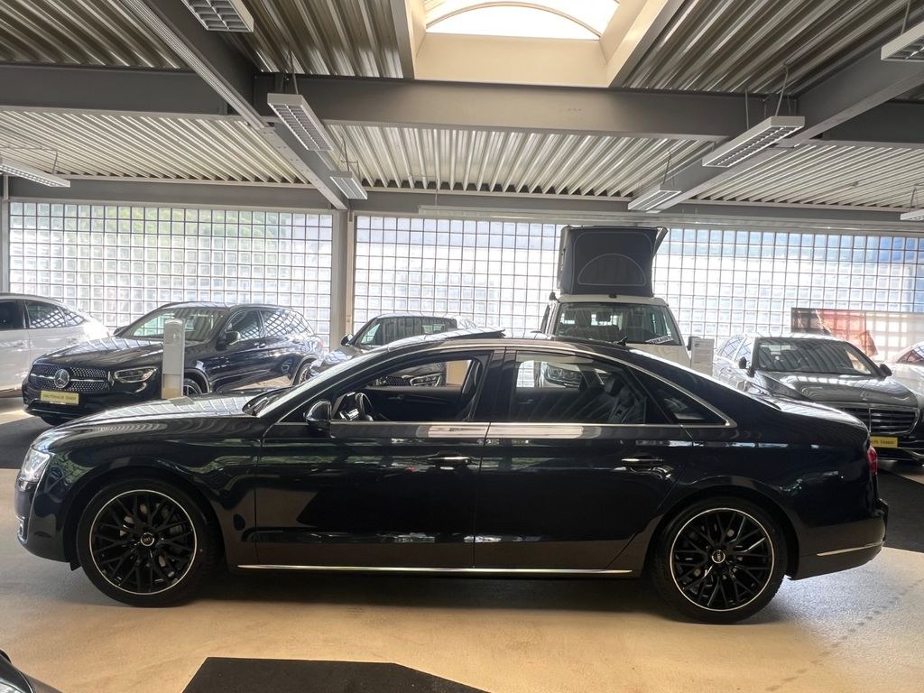 نمای دیگر آئودی A8 3.0 TDI کواترو * 20 S LINE رینگ آلومینیومی *