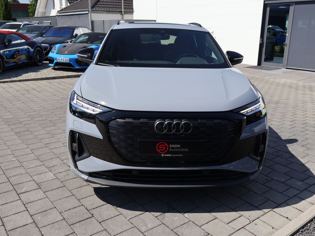 نمای دیگر آئودی Q4 e-Tron 45 کواترو S لاین-Virtual-Pano-ACC-Nav