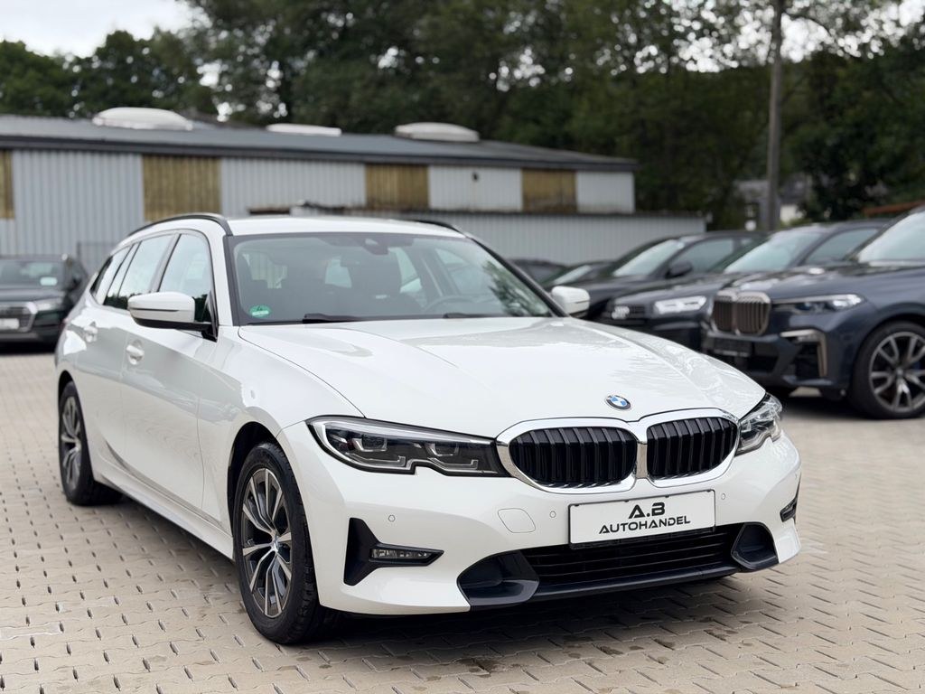 نمای دیگر بی ام و 3 تورینگ 320 d اسپورت لاین / LED / AHK / 103.400km