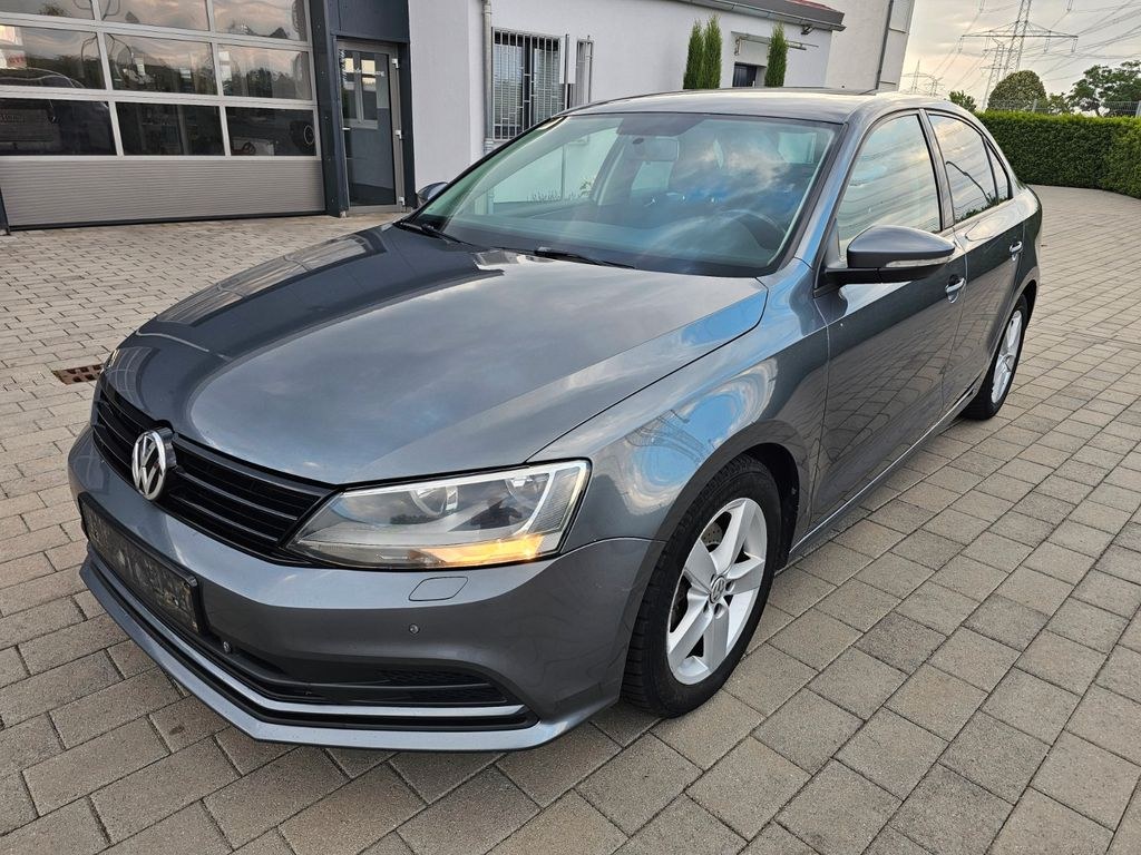 فولکس واگن جتا 2.0 TDI 81kW بلوموشن*ناوی*کروز کنترل