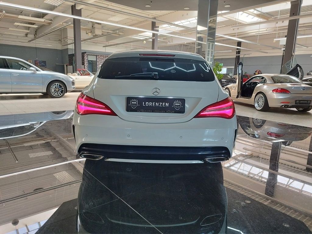 نمای دیگر مرسدس بنز CLA شوتینگ بریک CLA 200