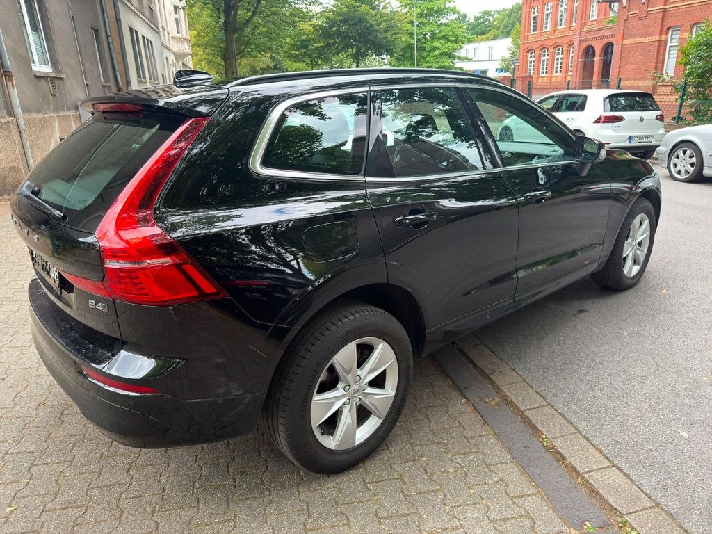 نمای دیگر ولوو XC60 مومنتوم پرو AWD *خرابی توربو*