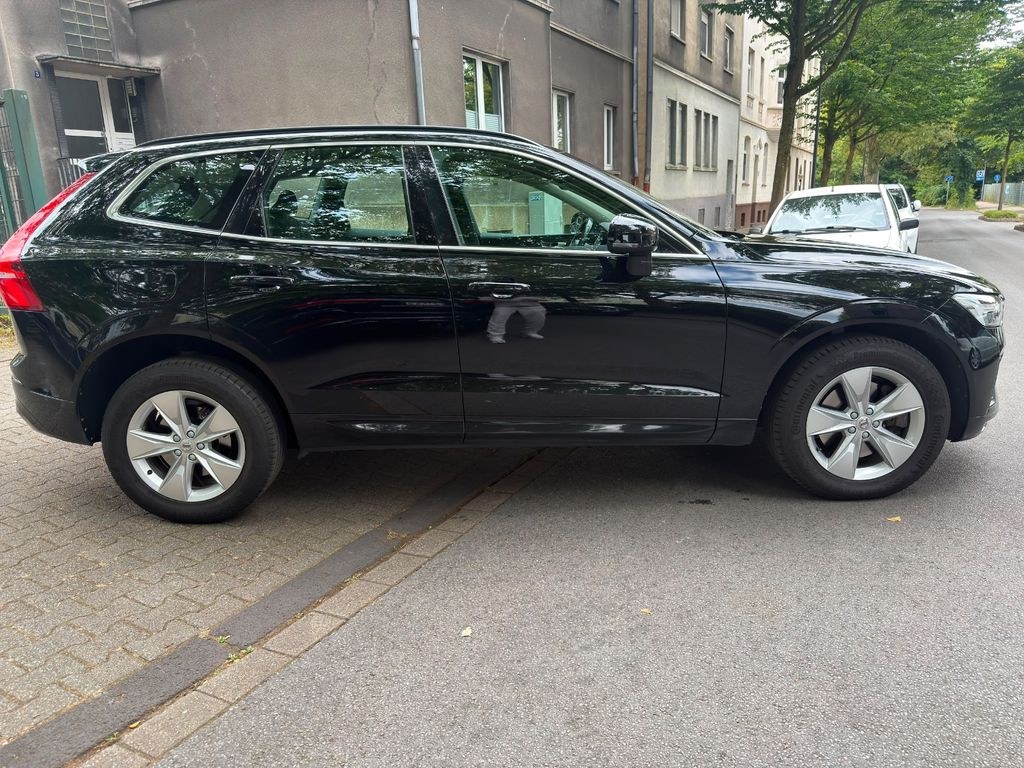 نمای دیگر ولوو XC60 مومنتوم پرو AWD *خرابی توربو*