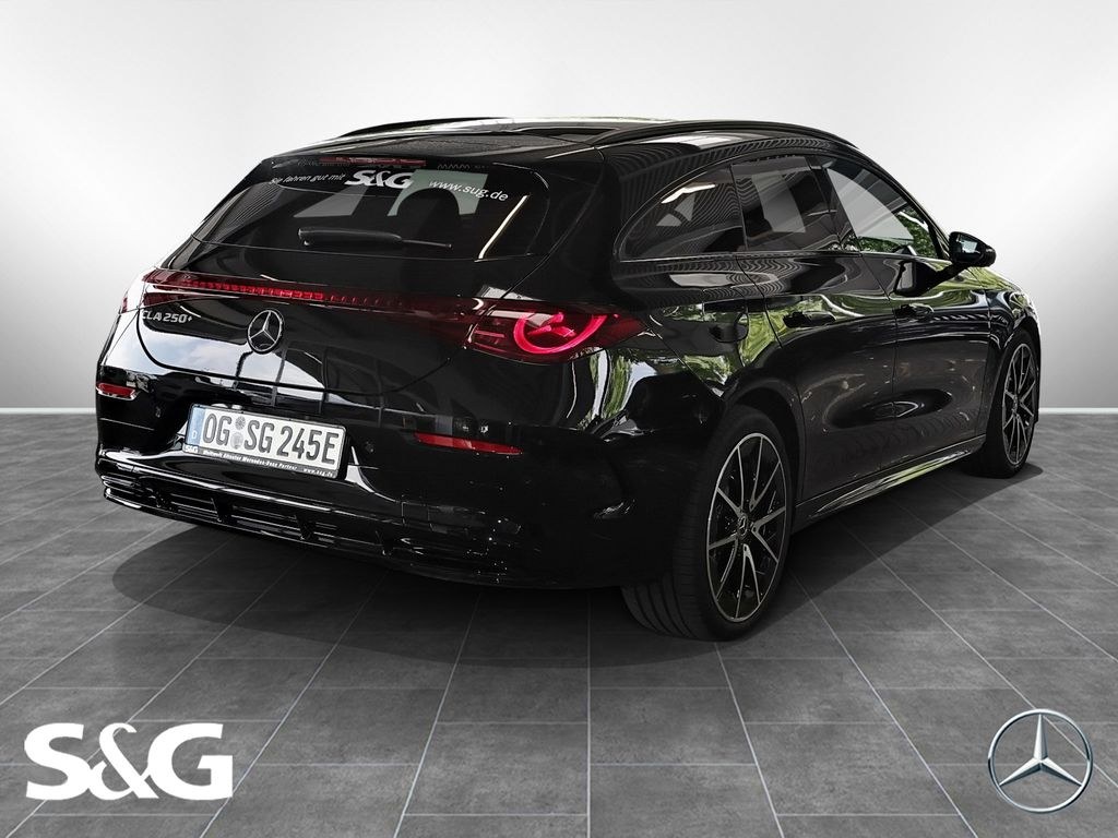 نمای دیگر مرسدس بنز CLA 250 شوتینگ بریک + AMG MBUX+دوربین دنده عقب+M-LED+19