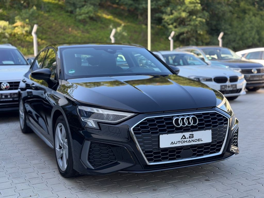 نمای دیگر آئودی A3 اسپورت بک 35 TDI اس لاین / LED / NAVI / AHK / 73.900km