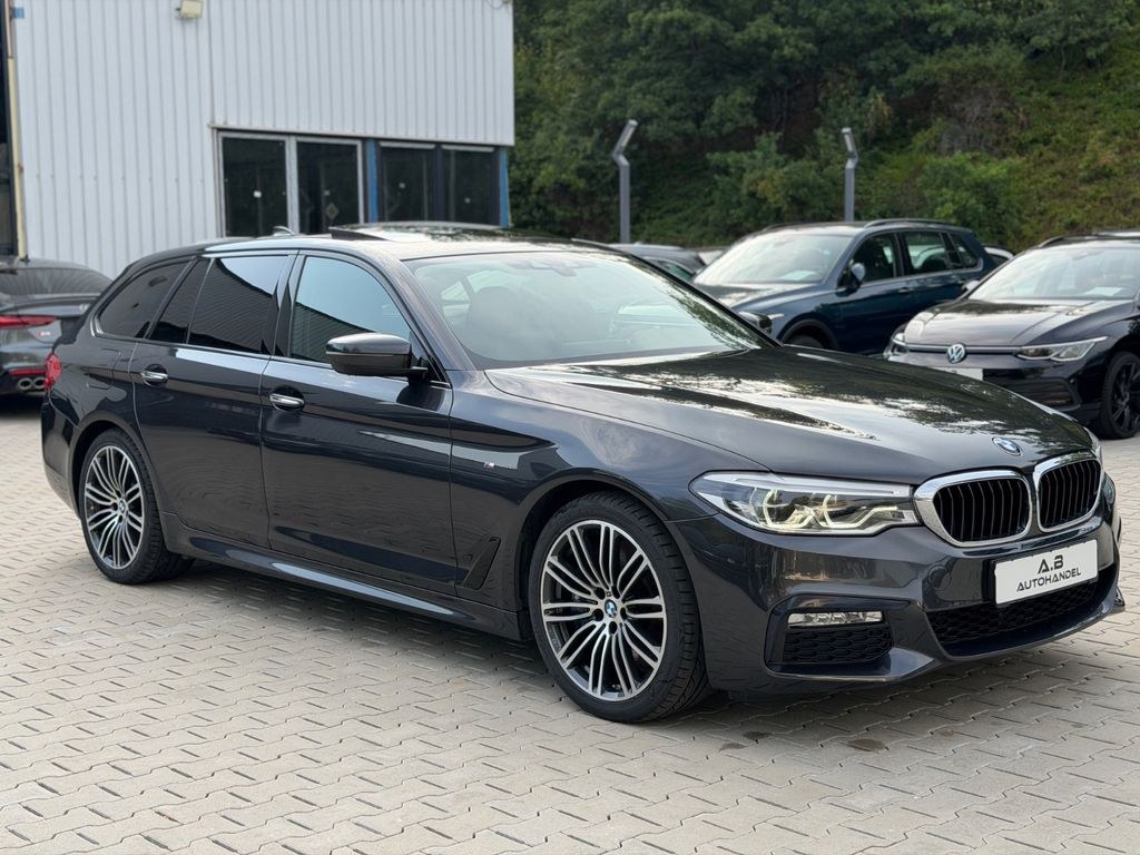 نمای دیگر بی ام و 5 تورینگ 540 d xDrive M اسپورت / PANO / AHK / H&K