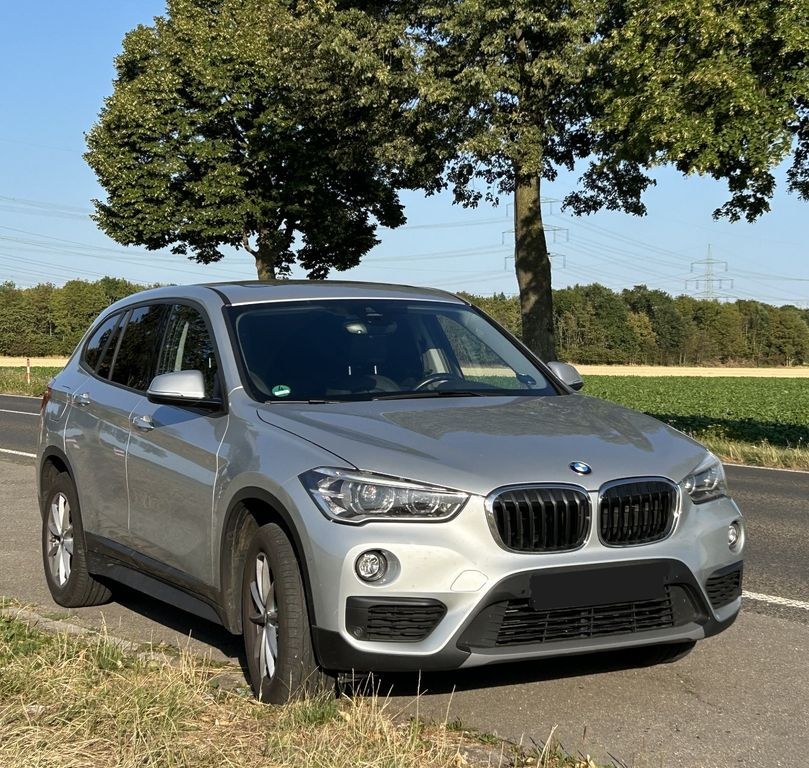 بی ام و X1 xDrive20i ادوانتیج، HU جدید، لاستیک زمستانی