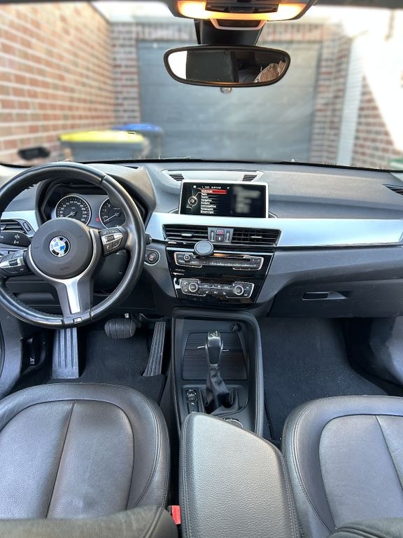 نمای دیگر بی ام و X1 xDrive20i ادوانتیج، HU جدید، لاستیک زمستانی