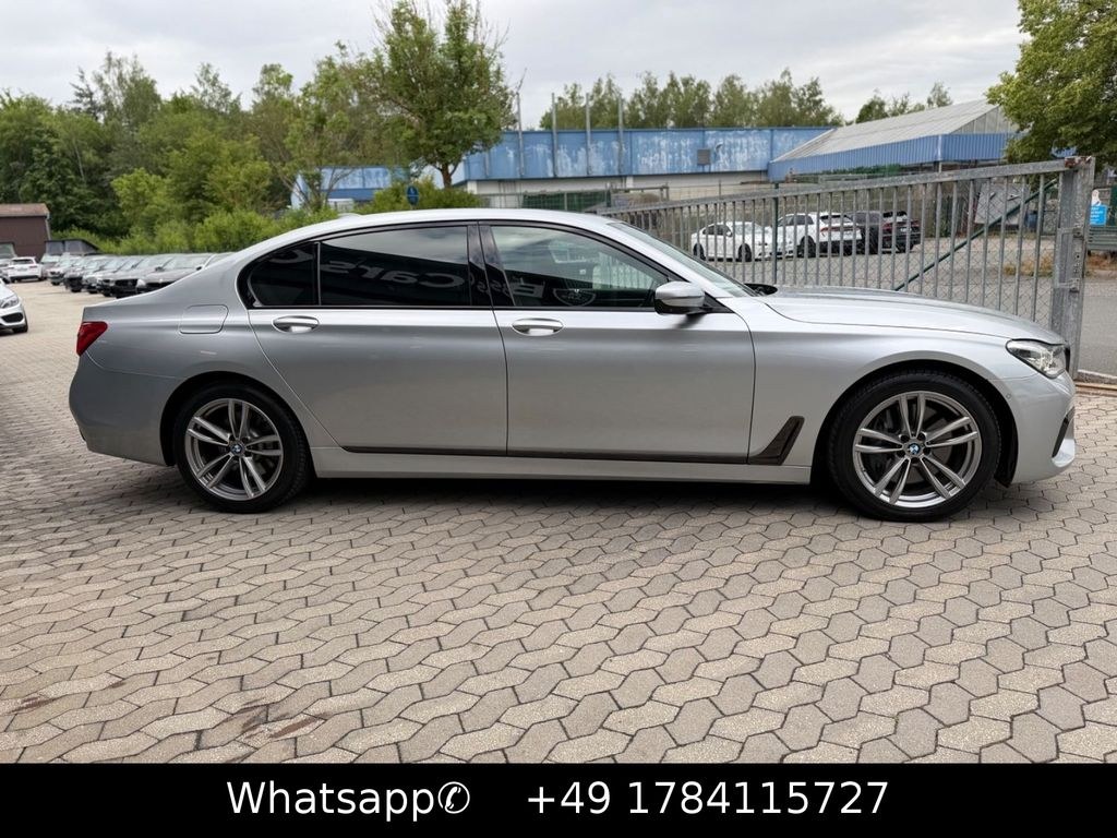 نمای دیگر بی ام و 750Li xDrive M اسپرت پکیج*اسکای لانژ*دیسترونیک*
