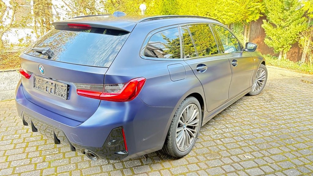 نمای دیگر بی ام و 320 d xDrive M Sport Panorama E.Sitz. H&K KeyGo.
