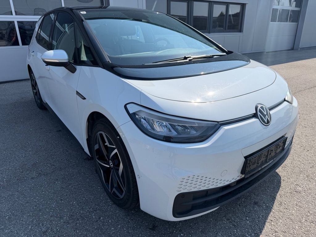 نمای دیگر فولکس واگن ID.3 پرو اس 150 kW* 82kWh*5 نفره
