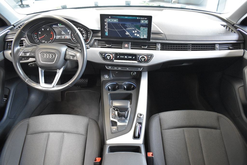نمای دیگر آئودی A4 آوانت 40TDI S ترونیک S لاین LED~AHK~ACC~19" روتور